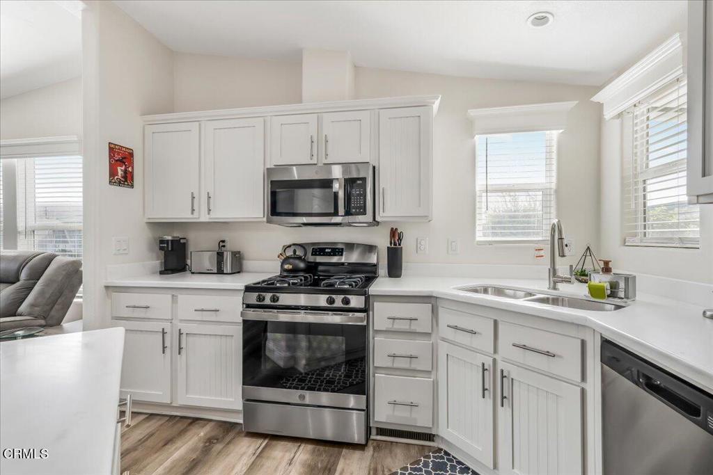 Mobile/Modular/Manufactured - Manufactured In Park