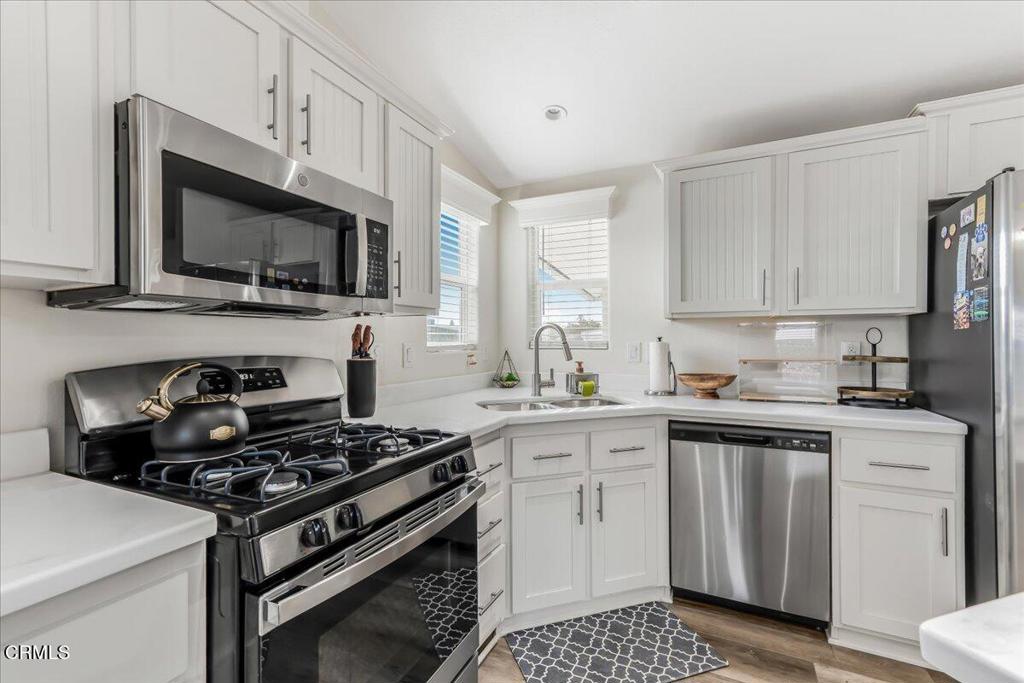 Mobile/Modular/Manufactured - Manufactured In Park