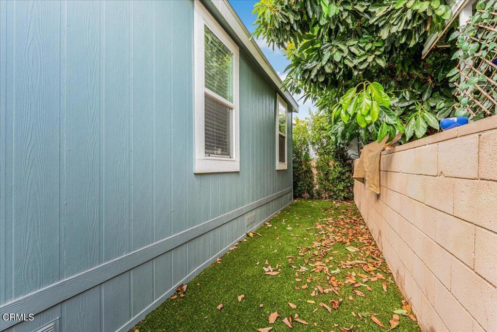 Mobile/Modular/Manufactured - Manufactured In Park