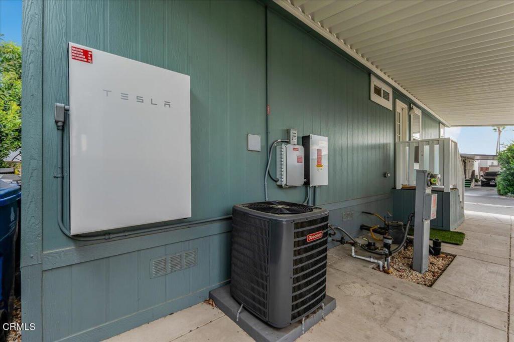 Mobile/Modular/Manufactured - Manufactured In Park