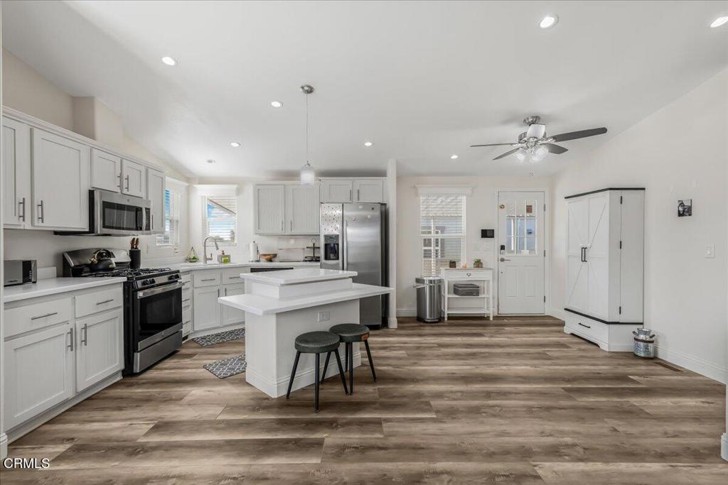 Mobile/Modular/Manufactured - Manufactured In Park