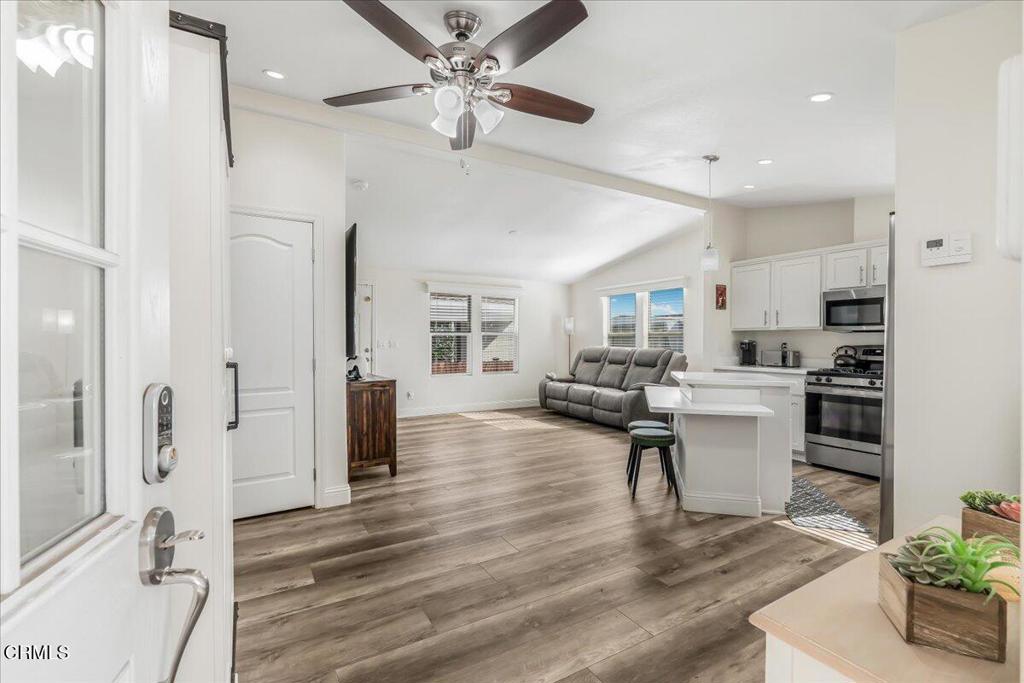 Mobile/Modular/Manufactured - Manufactured In Park