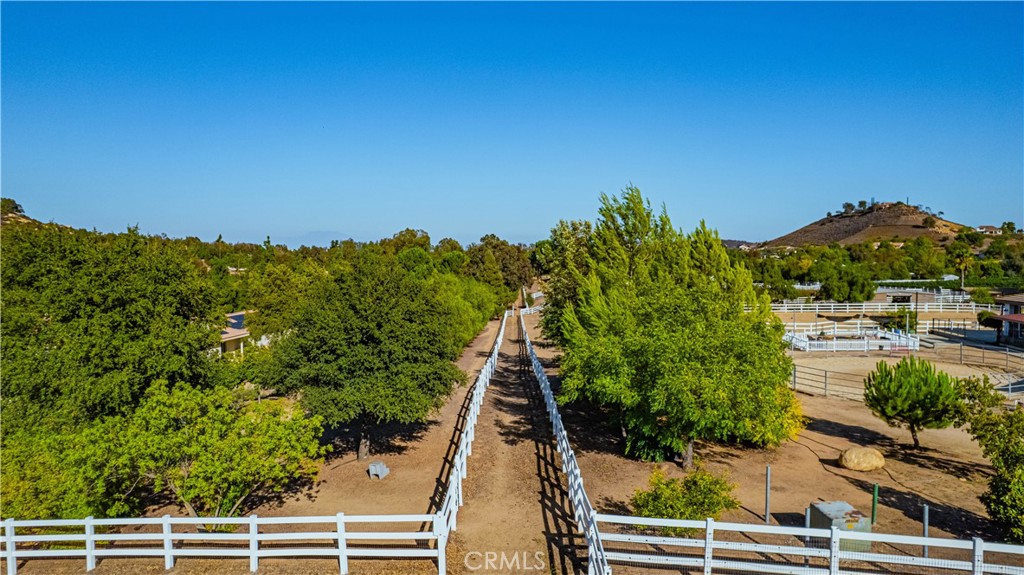 19315 Avenida Cordoba