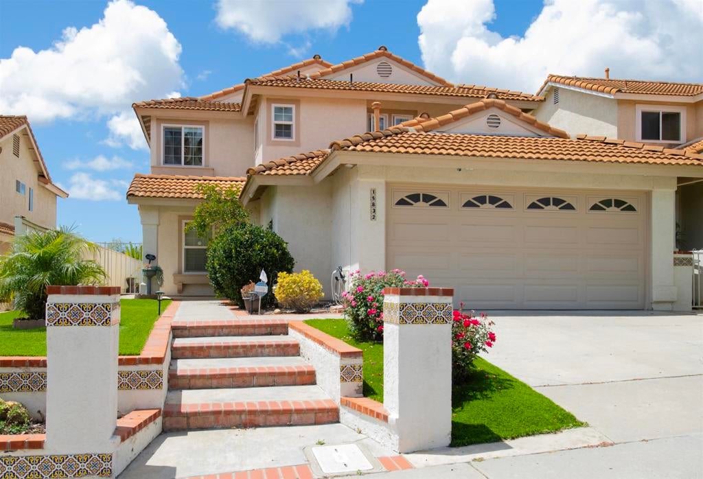 15832 Camino Crisalida