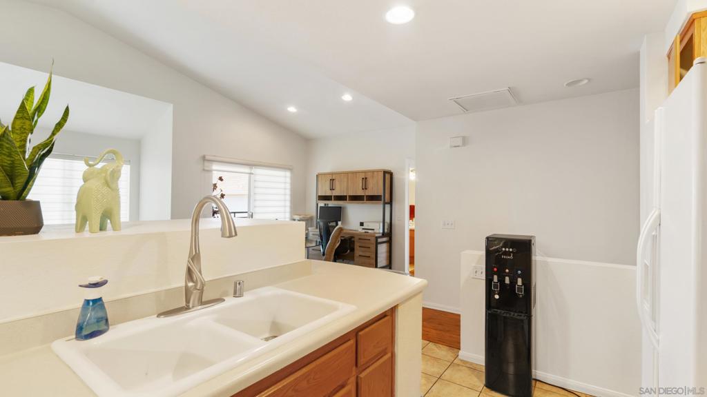 1236 El Cortez Ct