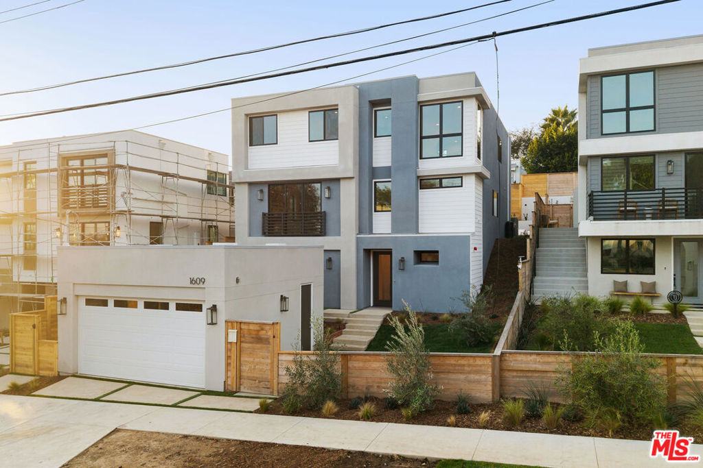 1609 N Coronado Street