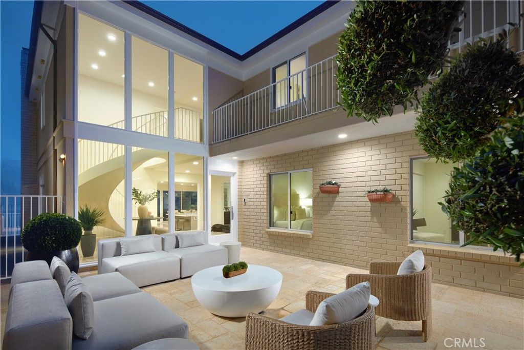Photo of 29 Linda Isle, Newport Beach, CA 92660 (MLS # NP25081795)