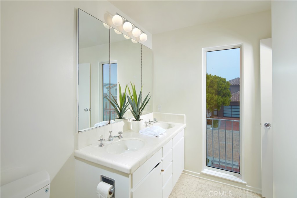 Linda Isle (LIND) - Residential