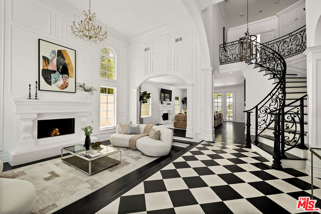 509 Westmount Drive