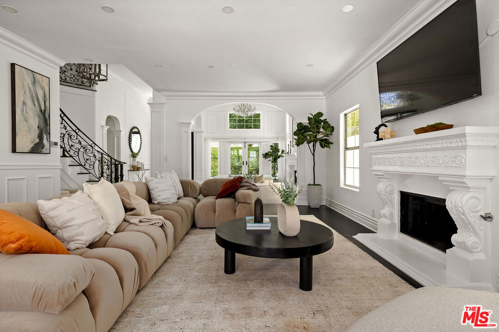 509 Westmount Drive