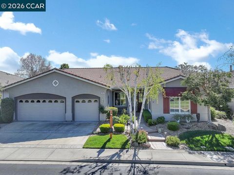 Photo of 416 Stephens Dr, Brentwood, CA 94513 (MLS # 41129632)