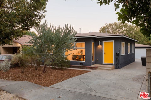 Photo of 2646 Rich Street, Los Angeles, CA 90039 (MLS # 26102336)