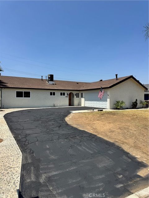 Photo of 3306 Debbie LN, Riverside, CA 92501 (MLS # CV26144546)