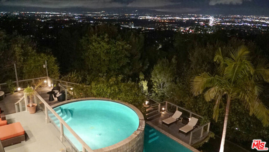 15263 Mulholland Drive