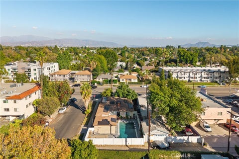 Photo of 6059 Woodman Avenue, Van Nuys, CA 91401 (MLS # SR26234043)