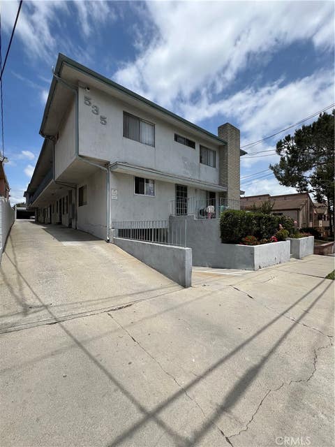 Photo of 535 E Hazel Street #4, Inglewood, CA 90302 (MLS # DW26115470)