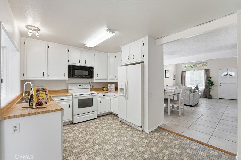22692 Via Santa Maria, Mission Viejo CA 92691 - Photo 11