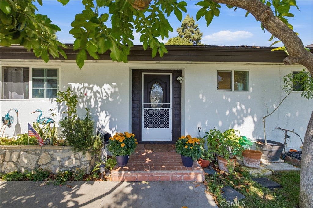 1407 W Colonial Avenue