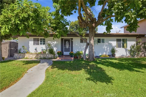 1407 W Colonial Avenue, Anaheim, CA 92802 - MLS#: DW26215073