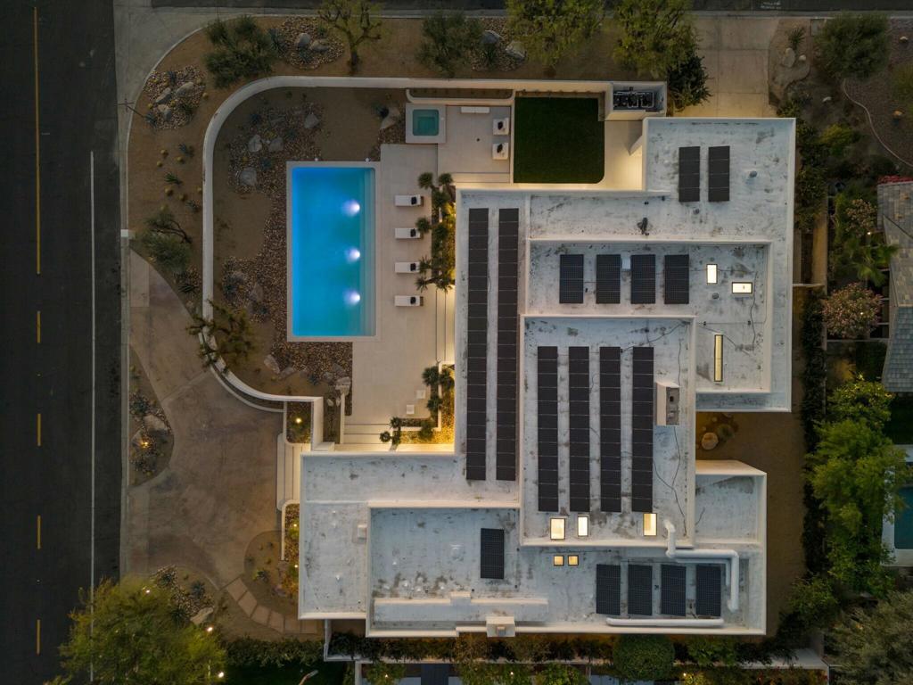 71000 Tamarisk Lane