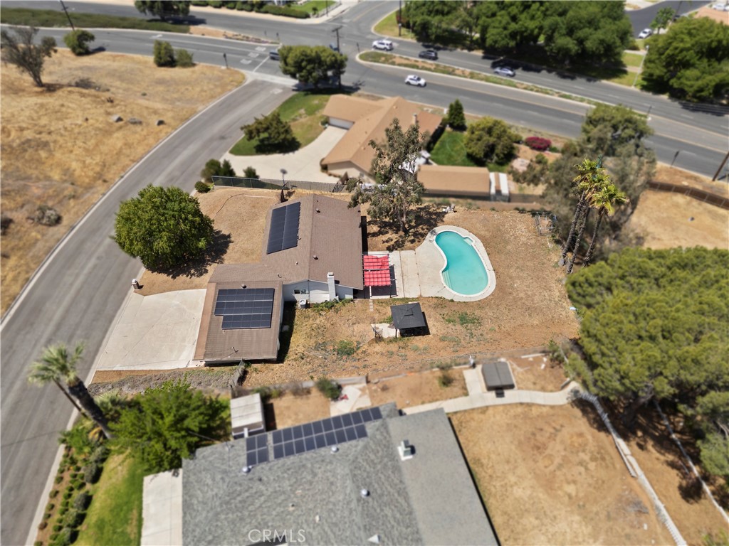 7795 Lakeside Drive
