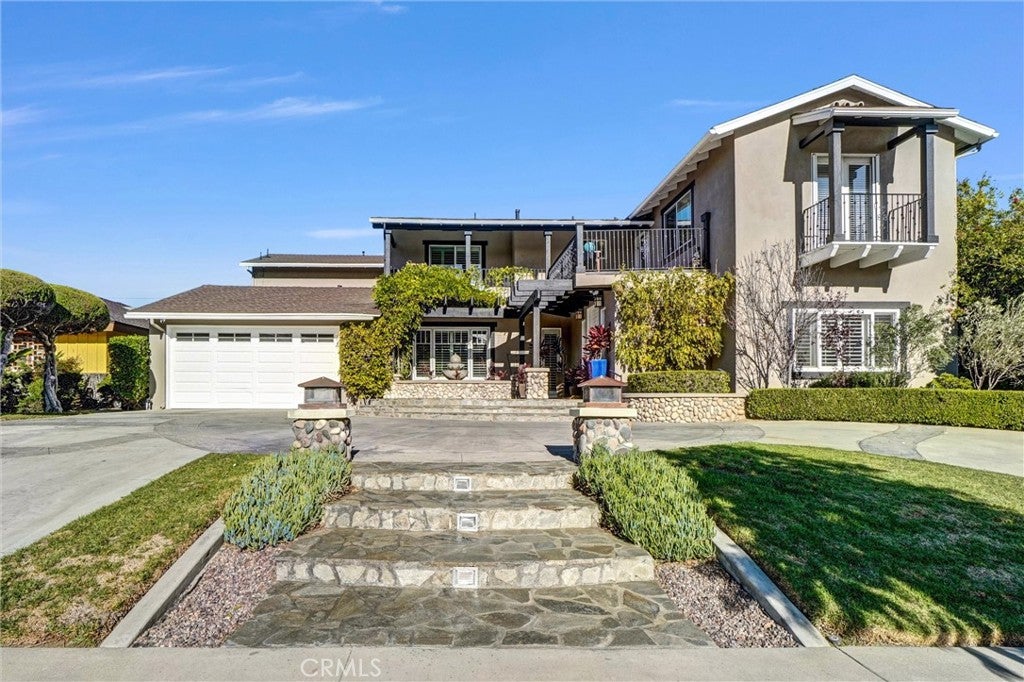 4121 Country Club Drive