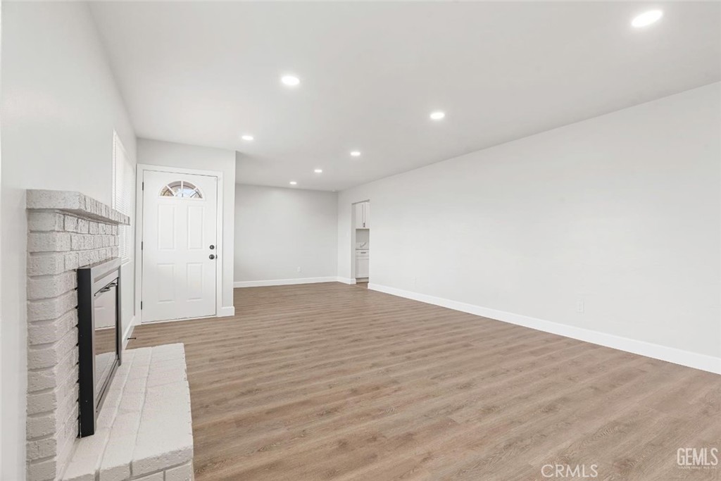 3701 Wenatchee Avenue