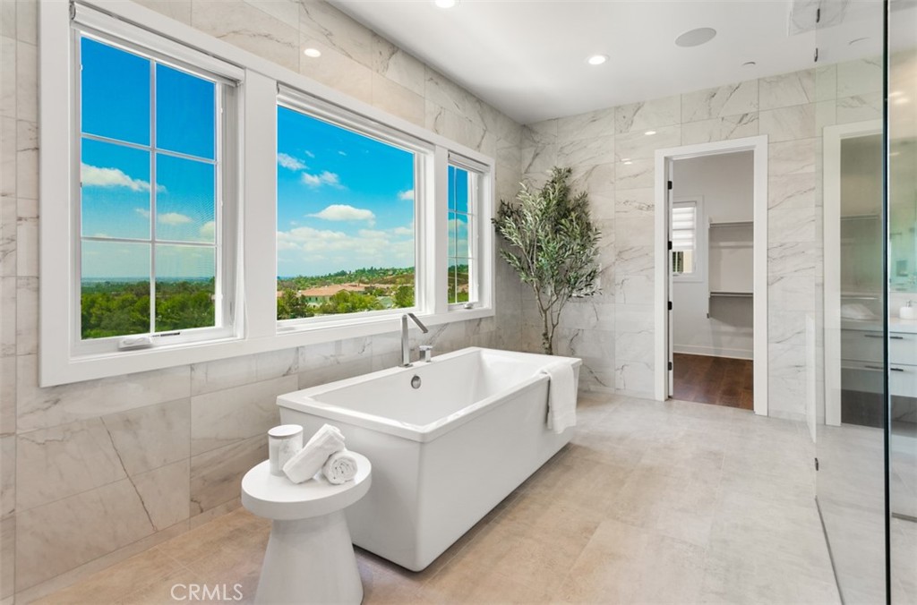 Bella Vista - Residential