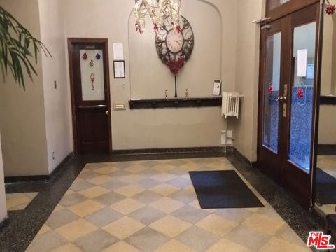 Photo of 630 S Kenmore Avenue #300, Los Angeles, CA 90005 (MLS # 26639579)