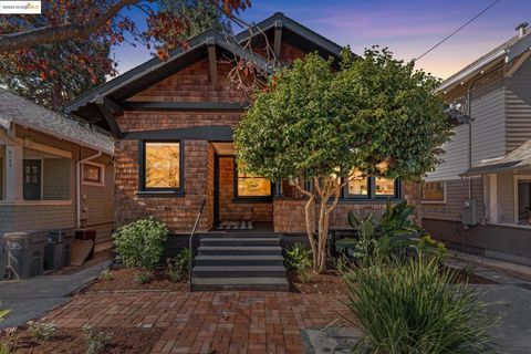 Photo of 6127 Hillegass Ave, Oakland, CA 94618 (MLS # 41116114) Photo of 6127 Hillegass Ave, Oakland, CA 94618 (MLS # 41116114)