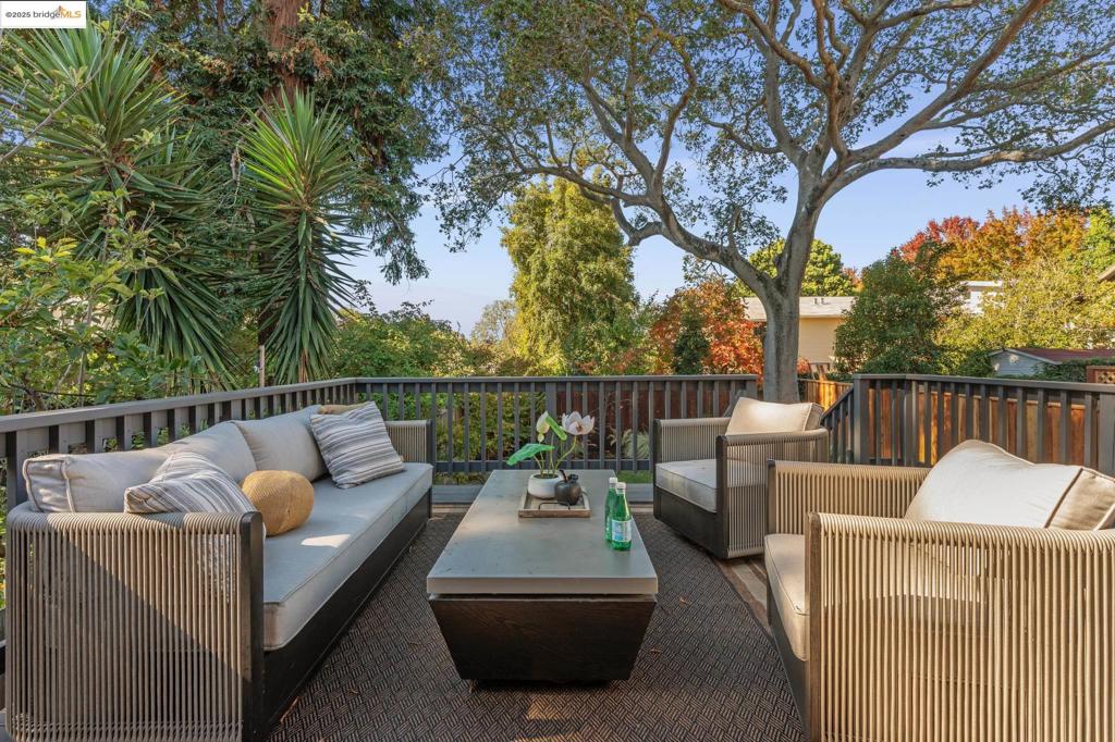 ROCKRIDGE - Residential