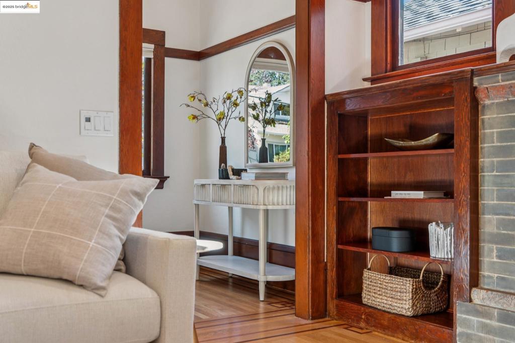 ROCKRIDGE - Residential