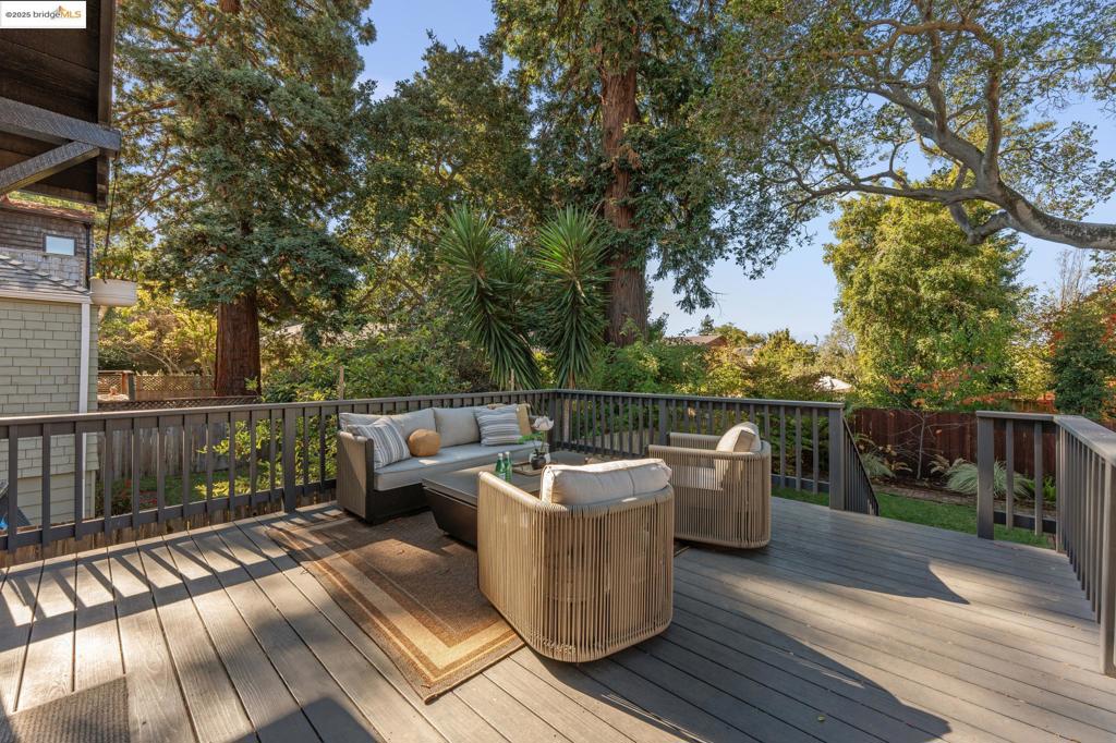 ROCKRIDGE - Residential