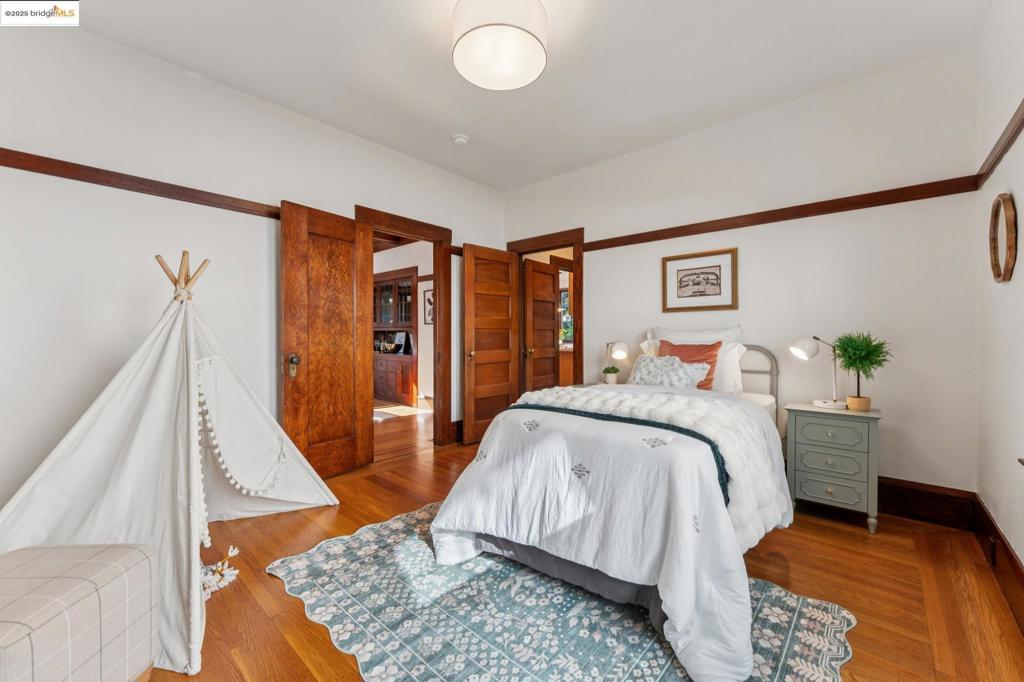 ROCKRIDGE - Residential