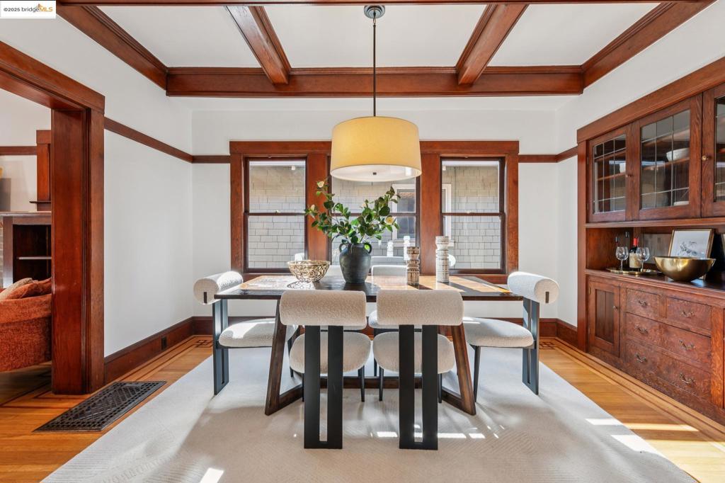 ROCKRIDGE - Residential