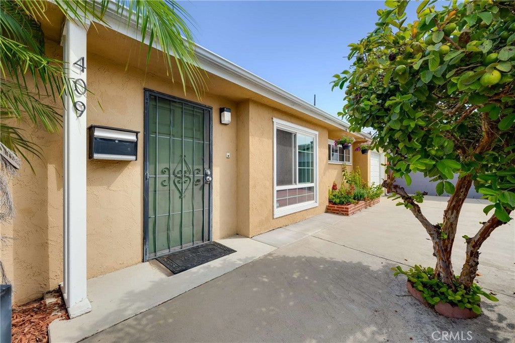 409 E Pleasant