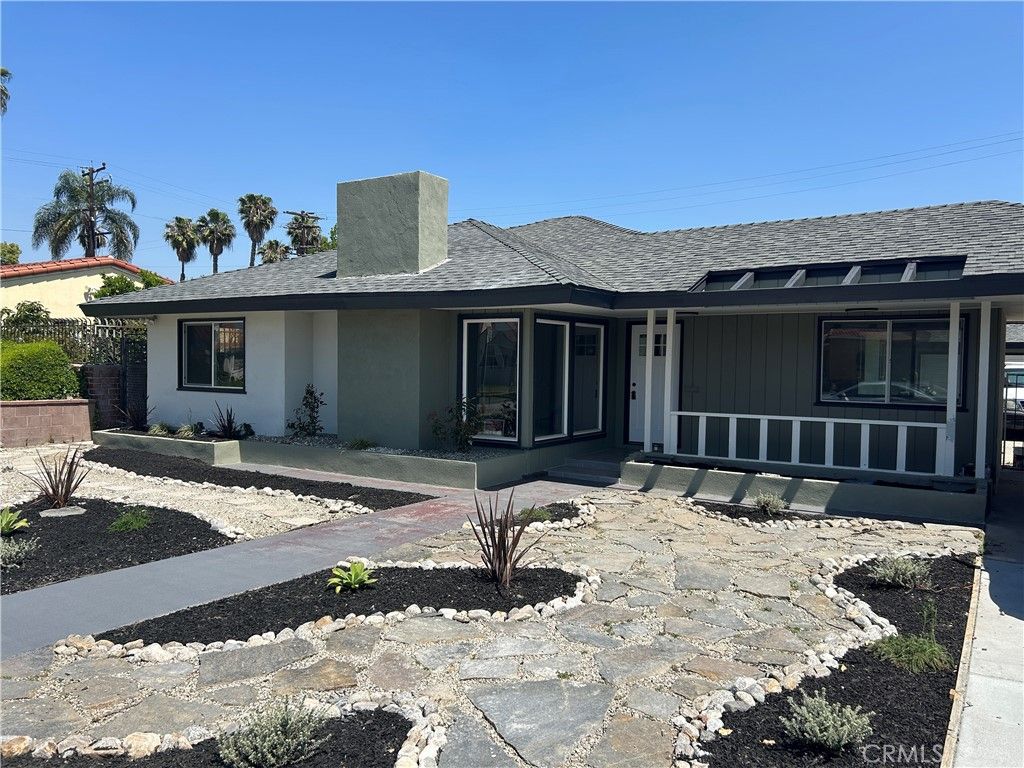 Photo of 308 S Poinsettia Ave, Compton, CA 90221 (MLS # SB26094826)