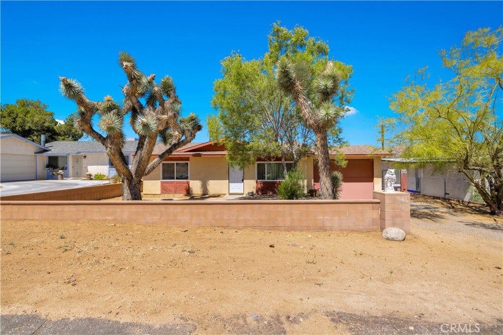 7446 Borrego Trail