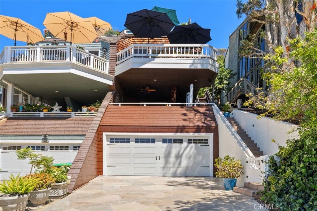 2430 Glenneyre