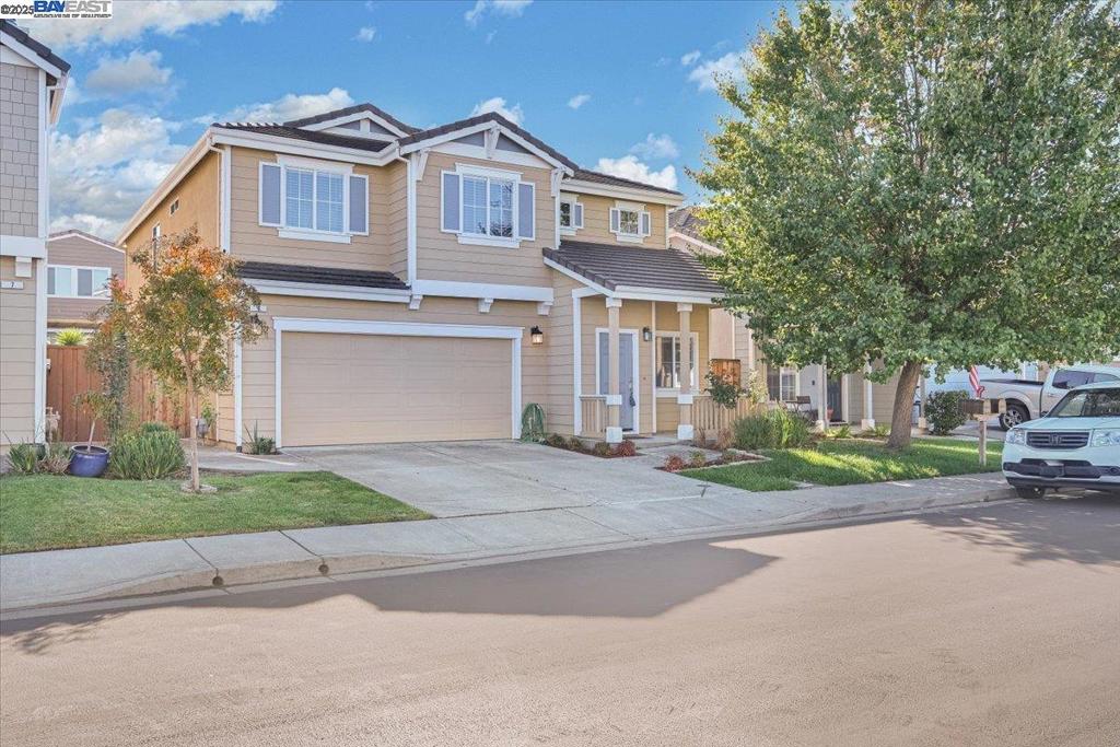 Great single family house located a gated community, well organized, super clean and quiet, privacy and safe with peace of mind. Very easy access to highways, close to school and shopping. This 4 bedroom 2.5 bath home was built in 2001. 2,465 square feet of living space on a 3,960 square foot lot. Two-car garage. Overall, the house is in great condition—spacious, bright, and clean. The property is vacant and move-in ready.