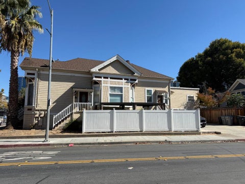 Photo of 446 W San Fernando Street, San Jose, CA 95110 (MLS # ML82065172)