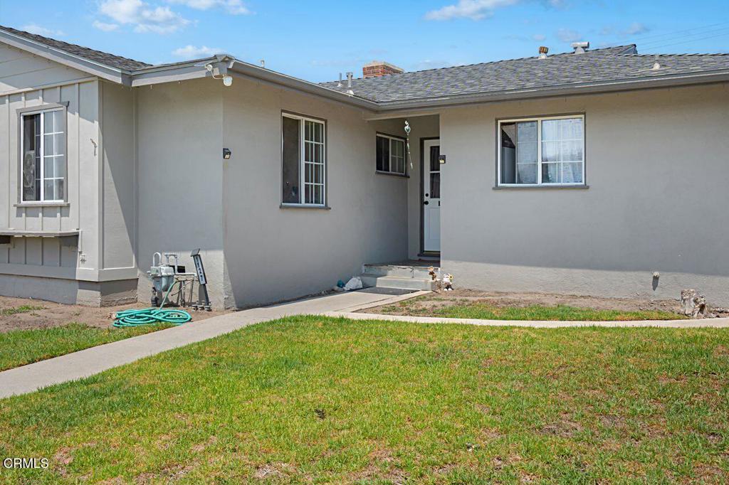 1127 Douglas Avenue