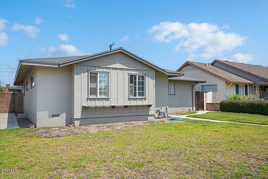 1127 Douglas Avenue