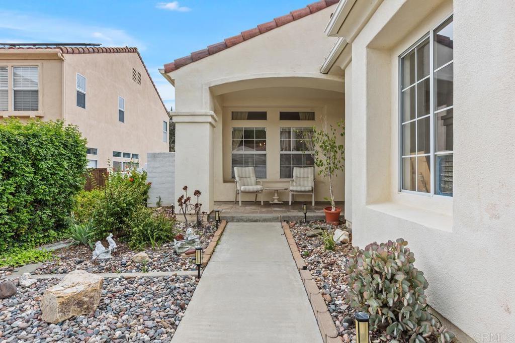 2357 Amber Oak Ln