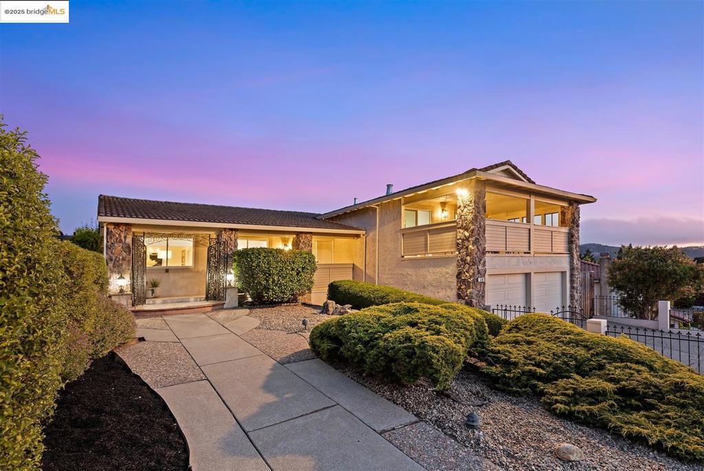 Properties 1 5136 Rain Cloud Dr