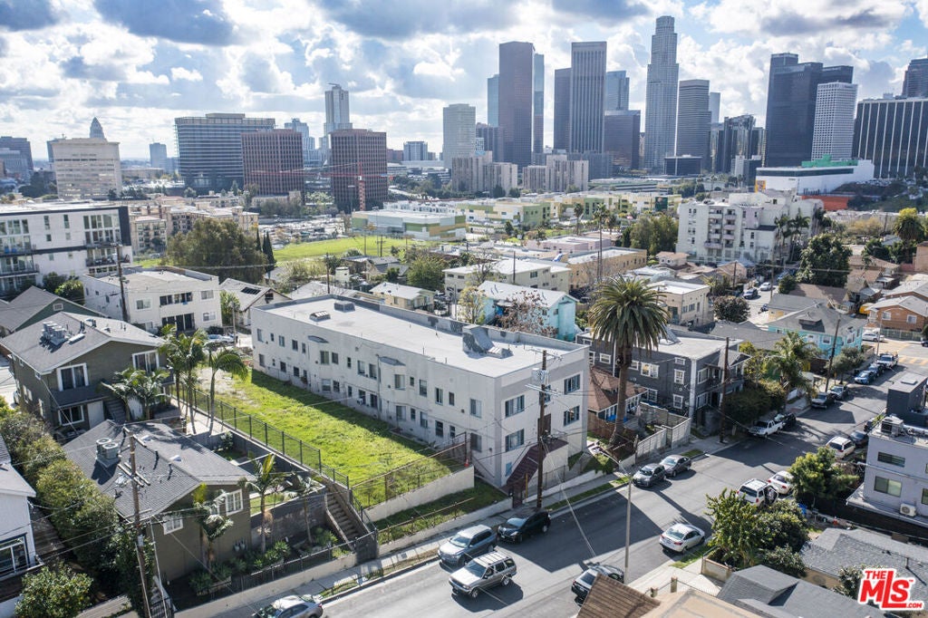 330 N Bixel Street
