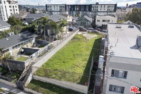 Photo of 330 N Bixel Street, Los Angeles, CA 90026 (MLS # 26104575)