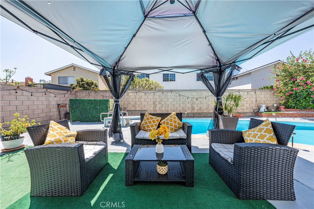 12342 Edgefield Street