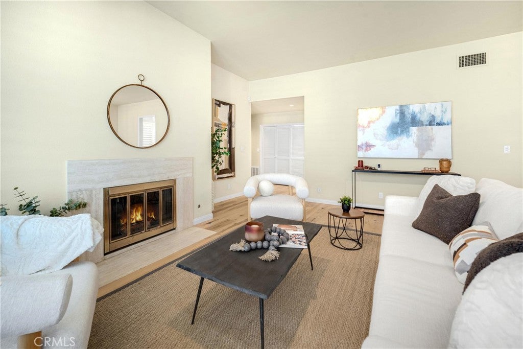 1870 Veteran Avenue 101