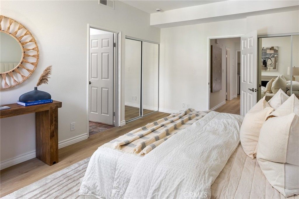 listing image 130728080137078597050